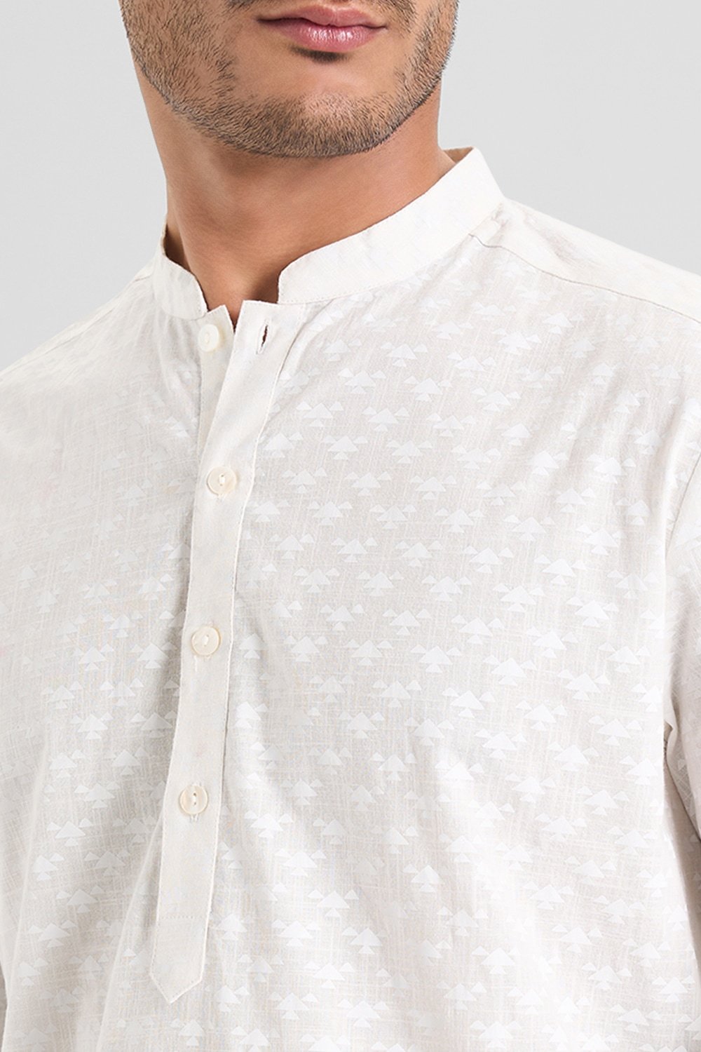 Indus Route Off White Printed Knee Length Casual Men Regular Fit Kurta