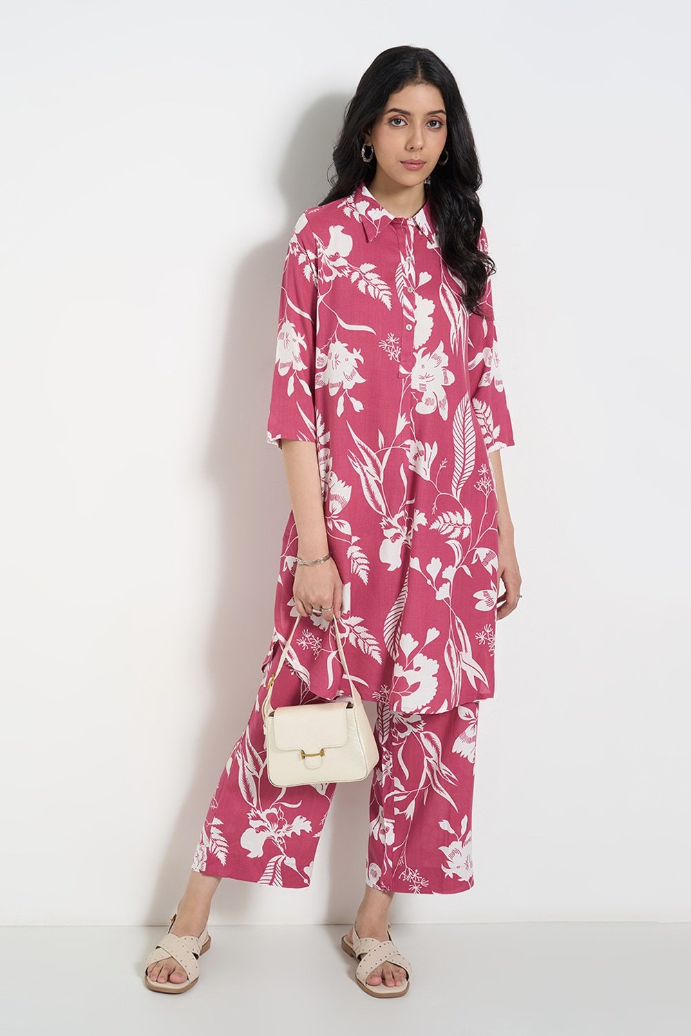 Rangmanch Pink Printed Knee Length Casual Women Regular Fit Kurta