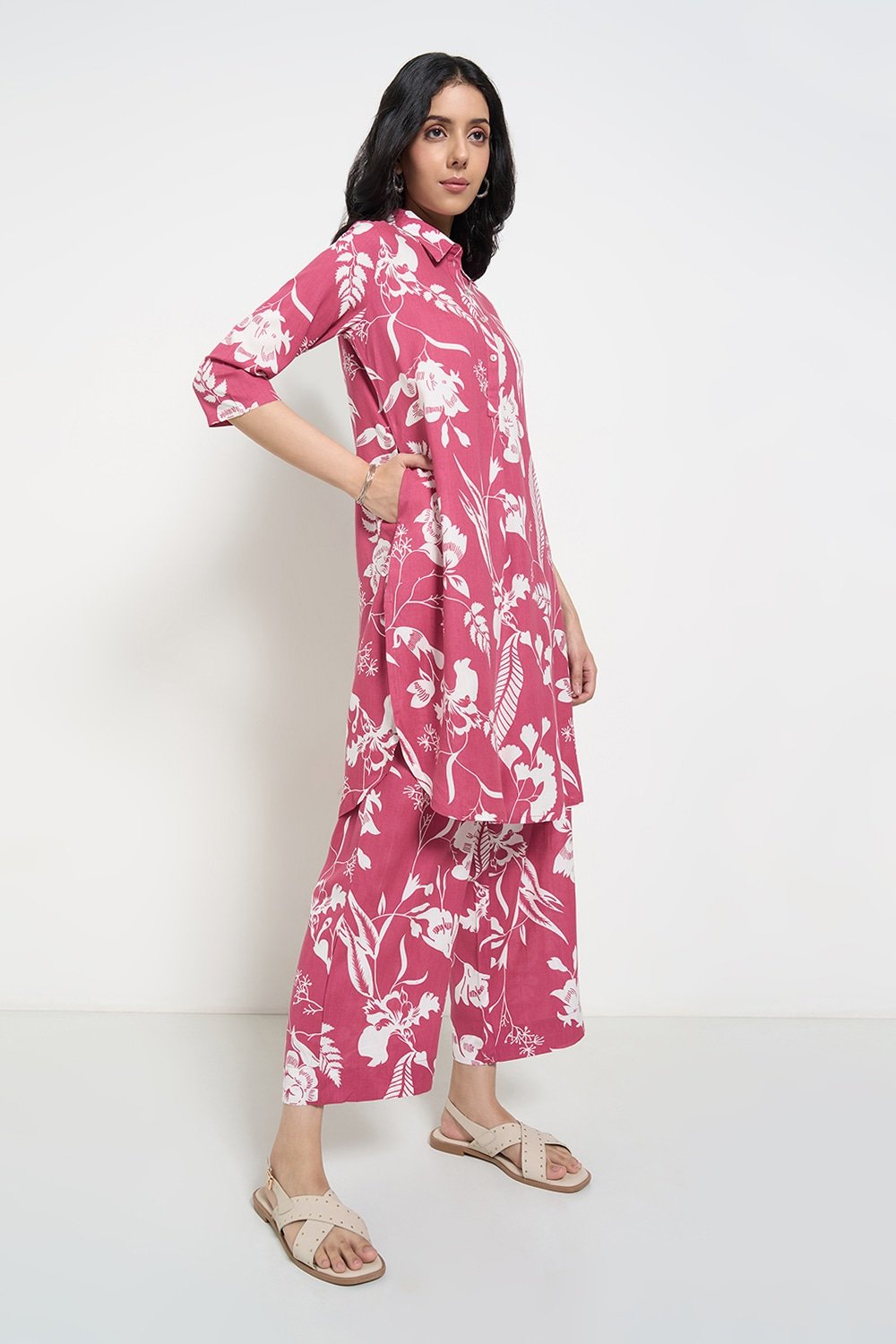 Rangmanch Pink Printed Knee Length Casual Women Regular Fit Kurta
