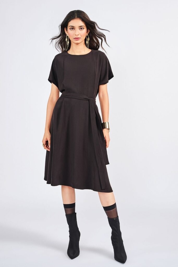 AND Black Solid Knee Length Casual Women Flared Dress
