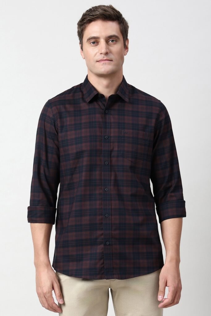 Peter England Maroon Checked Casual Full Sleeves Shirt Collar Men Slim Fit Casual Shirt