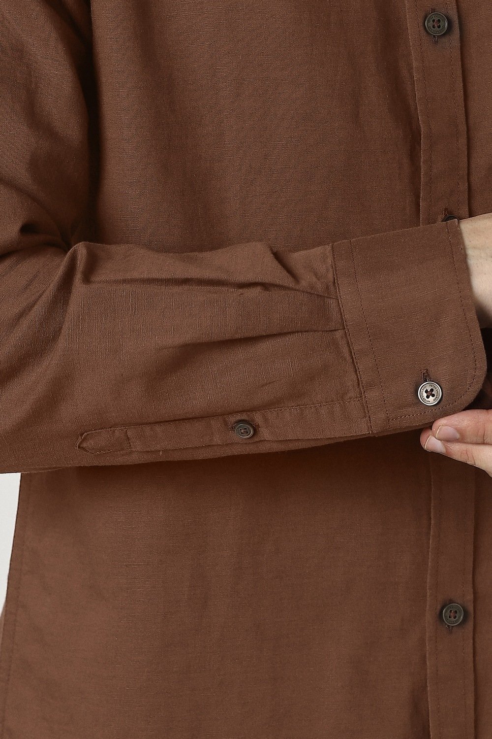 Peter England Brown Solid Casual Full Sleeves Men Slim Fit Casual Shirt
