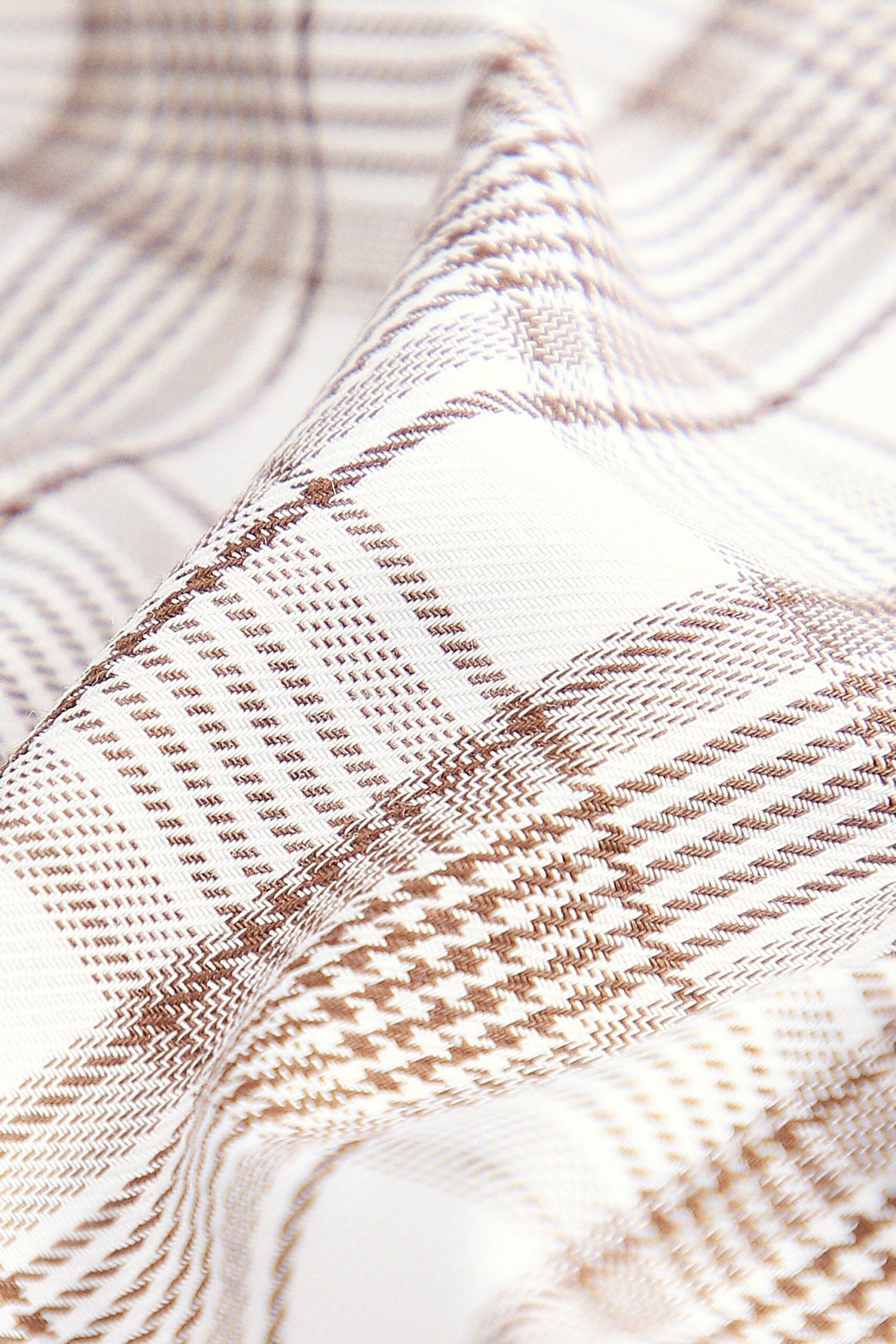 Louis Philippe White Men Checked Slim Fit Shirt