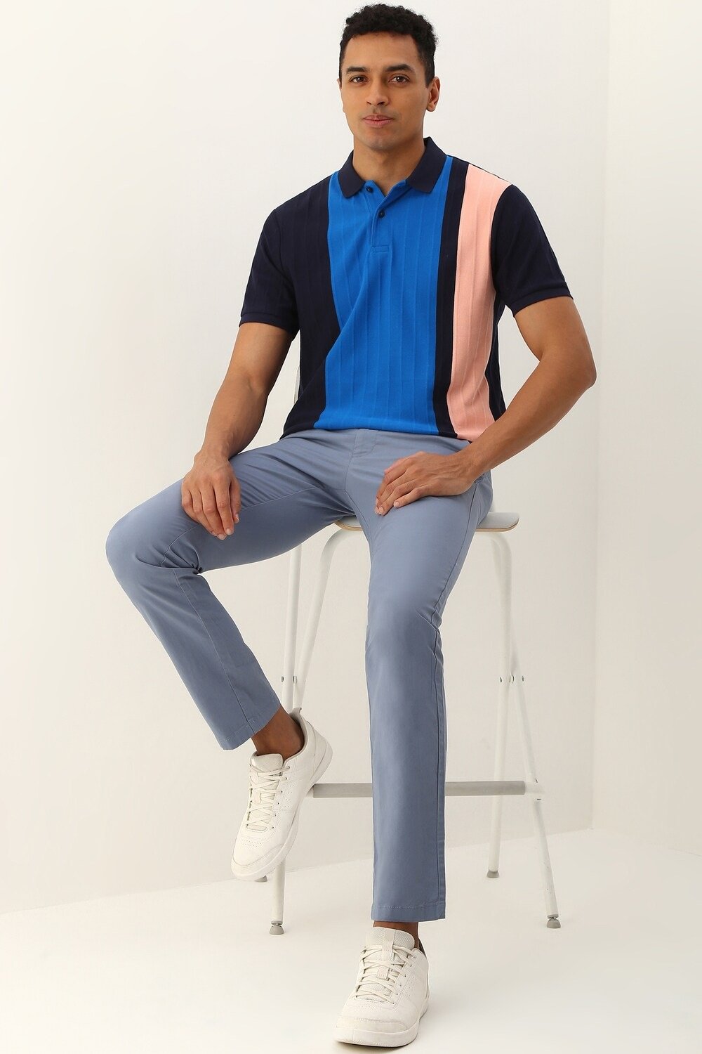 Allen Solly Navy Colourblocked Casual Half Sleeves Polo Collar Men Regular Fit T-Shirts